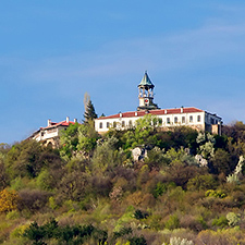 Изглед към манастира „Св. св. Петър и Павел”