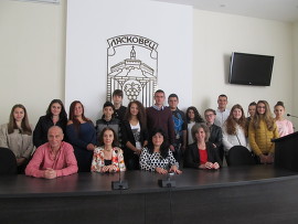 Ученици ръководиха Общината в Деня на местното&hellip;