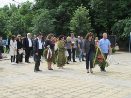 Цветя в памет на Ботев и четниците му положиха&hellip;