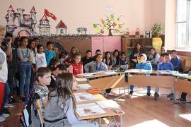 Джулюнските ученици споделиха опит с приятели от&hellip;