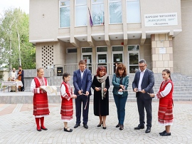 Козаревчани посрещнаха празника си с обновен площад и&hellip;